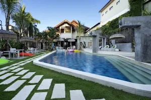 18 Suite Villa Loft Kuta by Amithya Hotels and Resorts image