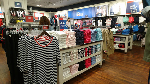 Shopping Mall «Clinton Crossing Premium Outlets», reviews and photos, 20 Killingworth Turnpike, Clinton, CT 06413, USA