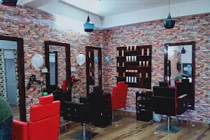 Xpressionz Professional Unisex Salon Shimla image