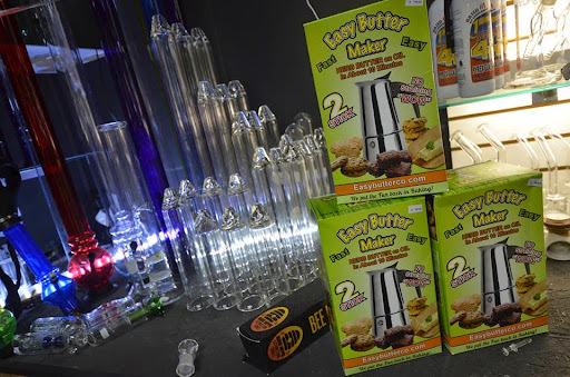 Tobacco Shop «Stirling Glass», reviews and photos, 5890 Stirling Rd, Hollywood, FL 33021, USA