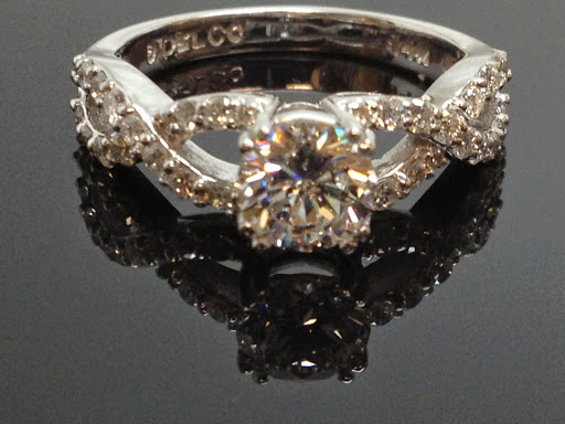 Wholesale Jeweler «Ark Jewelers», reviews and photos, 2002 Warrensville Center Rd, Cleveland, OH 44121, USA