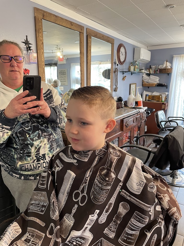 Donna's Hair Studio 08070