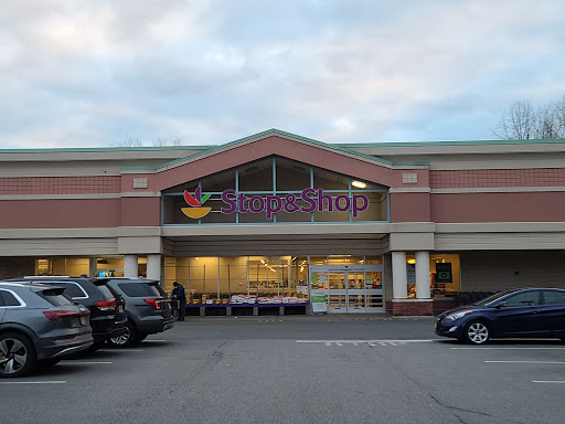 Grocery Store «Stop & Shop», reviews and photos, 400 Demarest Ave, Closter, NJ 07624, USA