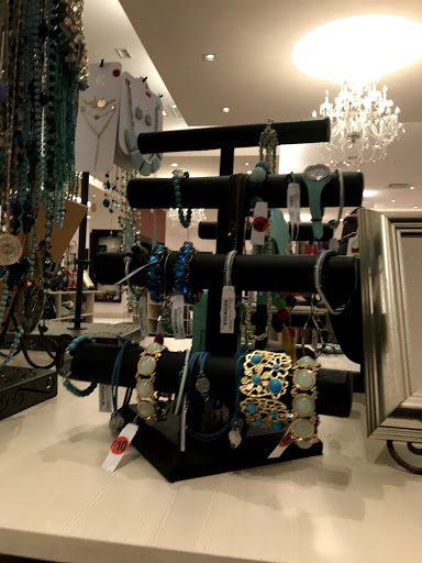 Fashion Accessories Store «Charming Charlie», reviews and photos, 5175 Deerfield Blvd, Mason, OH 45040, USA