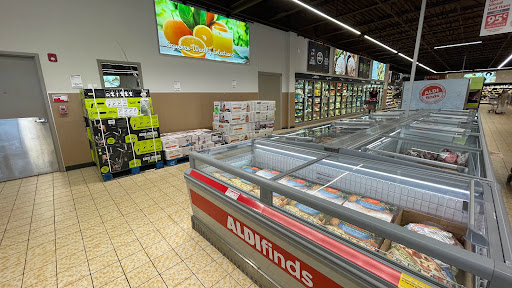 Supermarket «ALDI», reviews and photos, 4222 W Gate City Blvd, Greensboro, NC 27407, USA