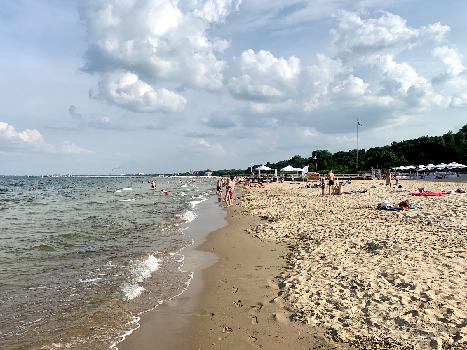 Photo de Sopot Kamienny Potok avec l'eau cristalline de surface