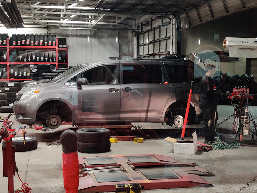 Tire Shop «Discount Tire Store», reviews and photos, 25125 Ford Rd, Dearborn, MI 48128, USA