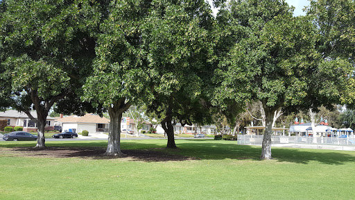 Park «San Martin Park», reviews and photos, 5231 Ocana Ave, Lakewood, CA 90713, USA