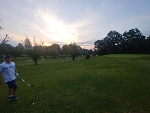Golf Course «Oak Brook Golf Club», reviews and photos, 9157 Fruit Rd, Edwardsville, IL 62025, USA
