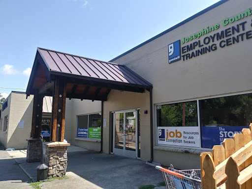 Non-Profit Organization «Southern Oregon Goodwill As-Is Store», reviews and photos