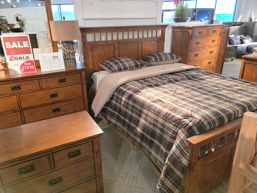 Shopping Mall «Furniture Row Shopping Center», reviews and photos, 1334 N Eastgate Ave, Springfield, MO 65802, USA