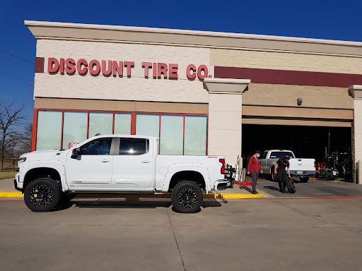 Tire Shop «Discount Tire Store - N Richland Hills, TX», reviews and photos, 8632 Davis Blvd, North Richland Hills, TX 76182, USA