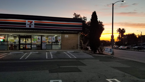 7-Eleven, 226 S Prospect Ave, Redondo Beach, CA 90277, USA, 