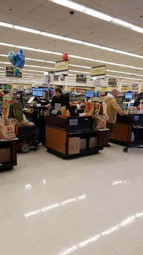 Grocery Store «Safeway», reviews and photos, 2525 SE Tualatin Valley Hwy, Hillsboro, OR 97123, USA