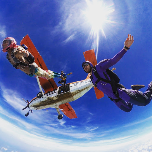 Skydiving Center «Cleveland Skydiving Center», reviews and photos, 15199 Grove Rd, Garrettsville, OH 44231, USA