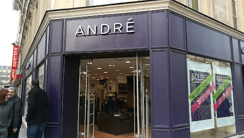 Magasin de chaussures André Paris