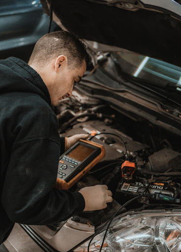 Auto Repair Shop «Antero Automotive & Truck Services», reviews and photos, 6615 S Dayton St Suite B, Greenwood Village, CO 80111, USA