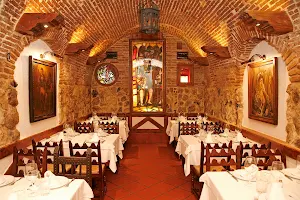 Las Cuevas de Luis Candelas · Restaurant image