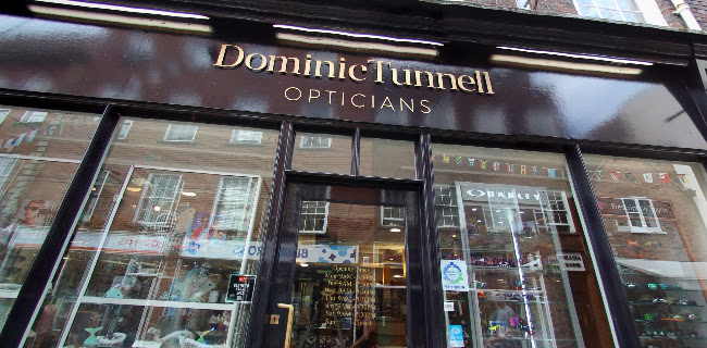 Comments and reviews of Dominic Tunnell Opticians