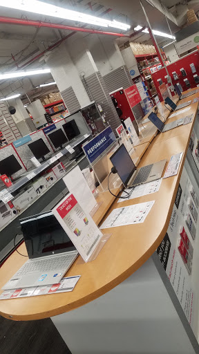 Office Supply Store «Staples», reviews and photos, 91-30 Van Wyck Expy, Jamaica, NY 11418, USA