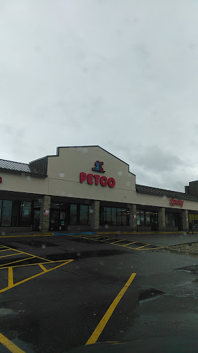 Petco Animal Supplies, G3559 Miller Rd, Flint, MI 48507, USA, 