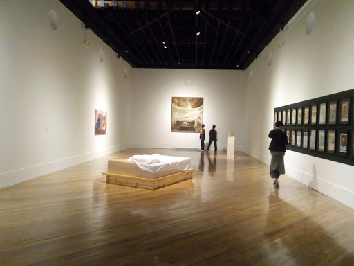 Large art galleries in Quito