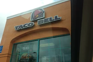 Taco Bell image