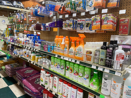 Animal Feed Store «Lochte Feed & General Store», reviews and photos, 509 Longhorn St, Fredericksburg, TX 78624, USA