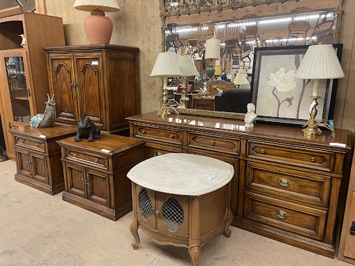 Consignment Shop «Refabulous Furnishings», reviews and photos, 2231 Vestal Pkwy W, Vestal, NY 13850, USA