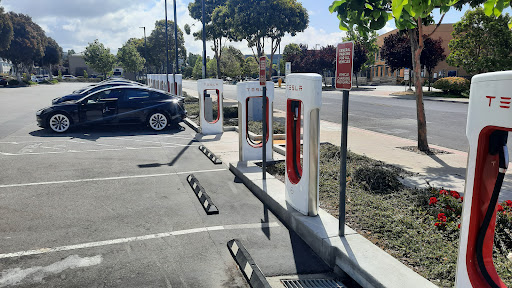 Electric vehicle charging station contractor Richmond