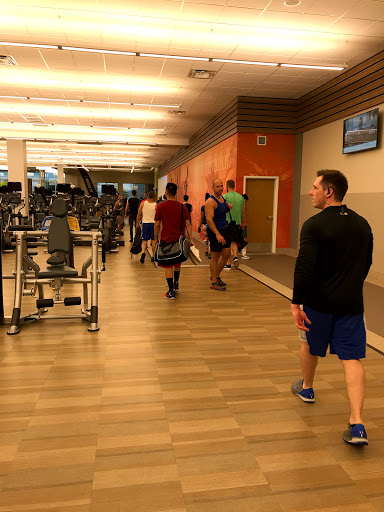 Health Club «La fitness», reviews and photos, 345 E Palatine Rd, Arlington Heights, IL 60004, USA