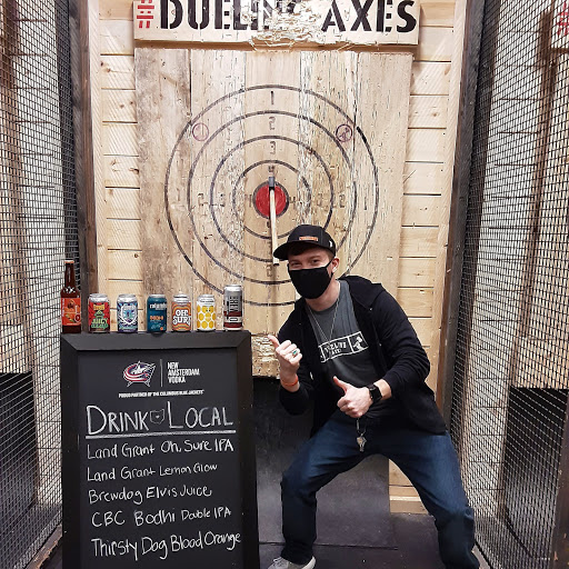 Dueling Axes - New Albany Axe Throwing Bar image 8