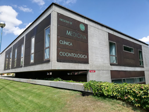 Información y opiniones sobre Clínica Odontológica – Universidad de Salamanca de Salamanca