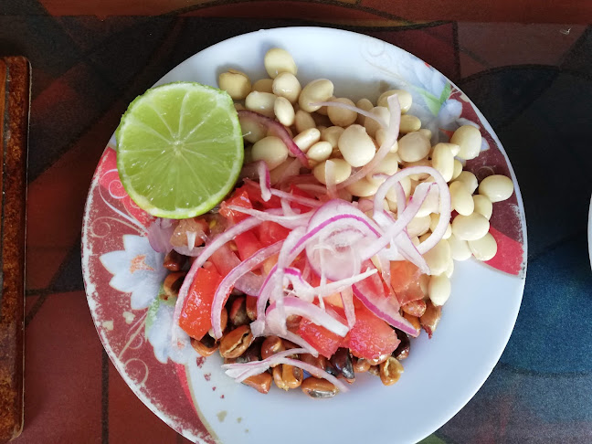 Opiniones de La Tilapia Dorada - Yahuarcocha en Ibarra - Restaurante