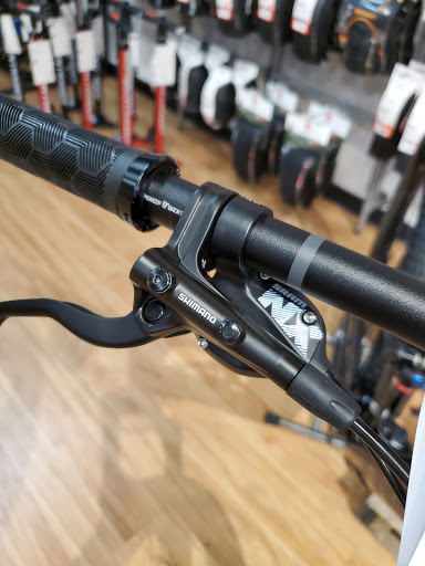 Bicycle Store «Free-Flite Bicycles», reviews and photos, 6014 Sandy Springs Cir, Atlanta, GA 30328, USA