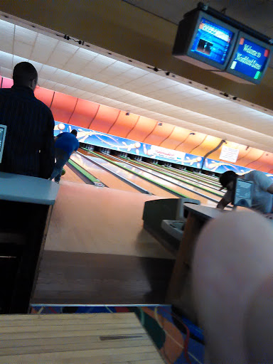 Bowling Alley «Northland Lanes», reviews and photos, 308 N River Ave, Holland, MI 49424, USA