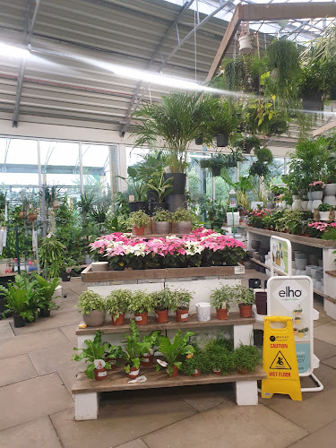 Reviews of Newbank Garden Centre - Radcliffe Store in Manchester - Landscaper