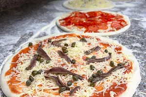 Tzighan Pizza image