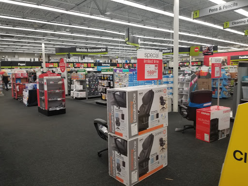 Office Supply Store «Staples», reviews and photos, 3058 Bardstown Rd, Louisville, KY 40205, USA