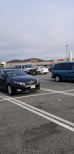 Movie Theater «Regal Cinemas River Ridge 14», reviews and photos, 3411 Candlers Mountain Rd, Lynchburg, VA 24502, USA