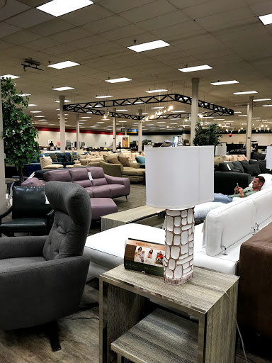 Furniture Store «The Dump Furniture Outlet», reviews and photos, 801 N Military Hwy, Norfolk, VA 23502, USA