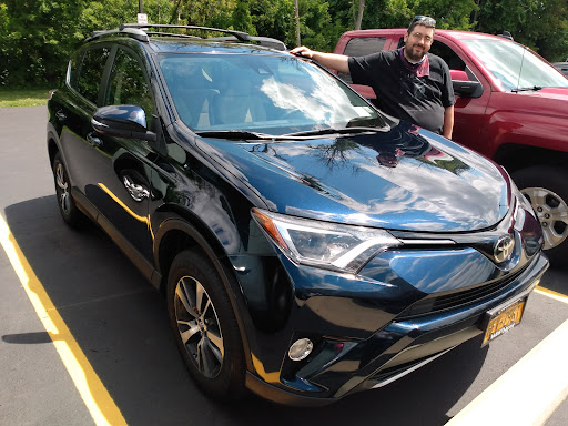 Car Dealer «Vanderstyne Toyota», reviews and photos, 4374 W Ridge Rd, Rochester, NY 14626, USA