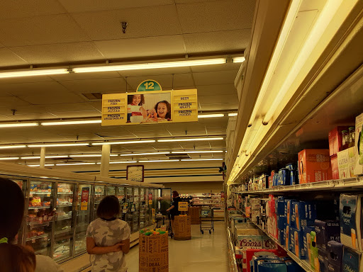 Grocery Store «Food Lion», reviews and photos, 219 Colloredo Blvd, Shelbyville, TN 37160, USA