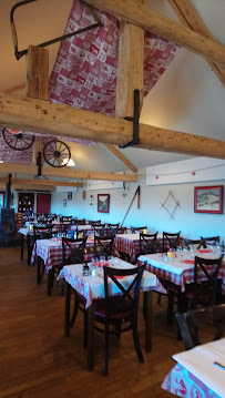 Atmosphère du Restaurant Ferme-Auberge Gustiberg Urbès - Col de Bussang - Chambres en demi pension à Urbès - n°12