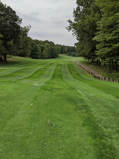 Golf Course «Spring Valley Golf Course», reviews and photos, 5851 Breezehill Rd SW, East Sparta, OH 44626, USA