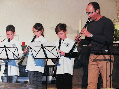 Saxophon und Klarinettenlehrer Herr Rösler