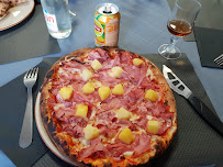 Plats et boissons du Pizzeria Pizza - Restaurant Dolce Vita à Le Châtelet-en-Brie - n°5
