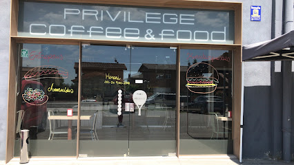 Privilege Padel Coffee&food restaurant - Carretera de Prats de Lluçanès, 14, 08500 Vic, Barcelona, Spain