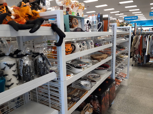 Clothing Store «Ross Dress for Less», reviews and photos, 8355 W Belmont Ave, River Grove, IL 60171, USA