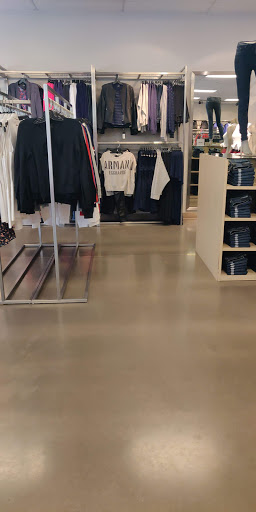 Shopping Mall «Phoenix Premium Outlets», reviews and photos, 4976 Premium Outlets Way, Chandler, AZ 85226, USA